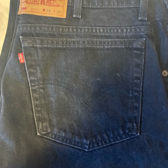 Three styles and size of vintage Levi men’s jeans - Picture 3 of 3